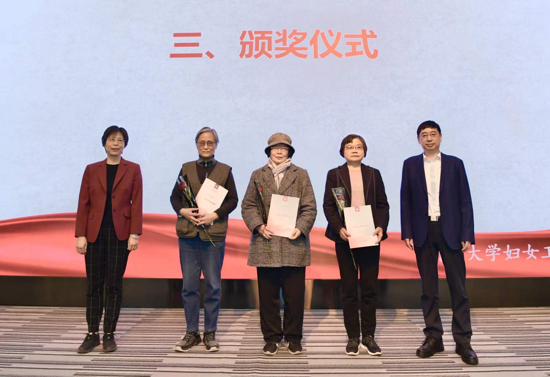 黄色动漫
